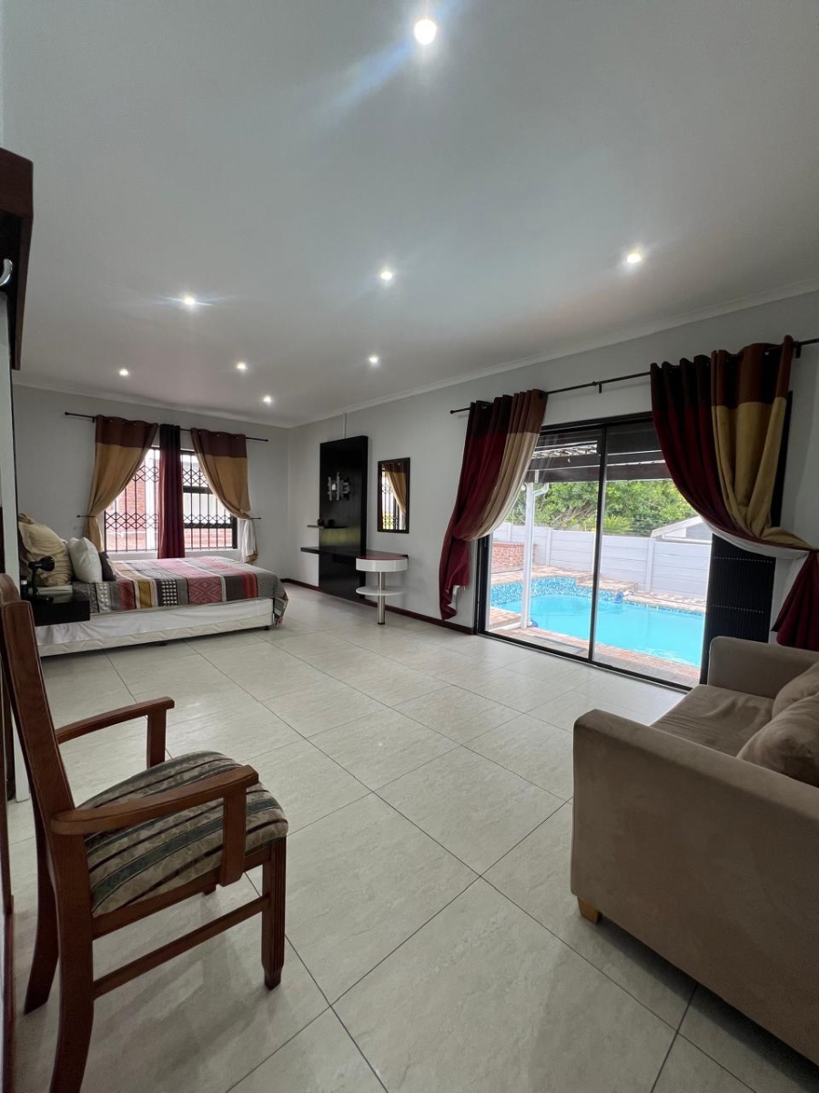 6 Bedroom Property for Sale in Brymore Eastern Cape